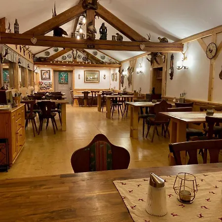 مكان تخييم An Der Geierwand